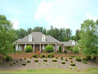 2426 Mountain Lake Rd, Asheboro, NC 27205-4432