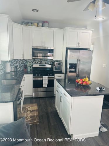 250 Madison St, Tinton Falls NJ exterior