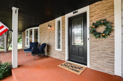 1810 Evergreen Ct, Saint Paul MN  55125-2301 exterior