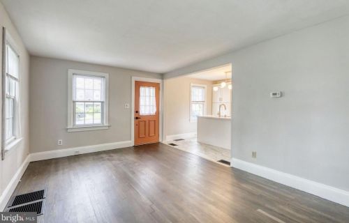 422 Atlantic Ave, Trenton NJ  08629-1503 exterior