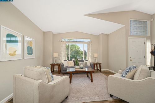 109 St Nazaire Ct, Pacheco, CA 94553-7210