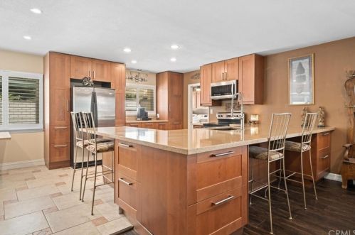 2321 Daventry Rd, Riverside CA  92506-1531 exterior