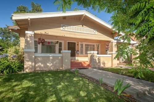 1760 San Joaquin St, Stockton, CA 95206-2055
