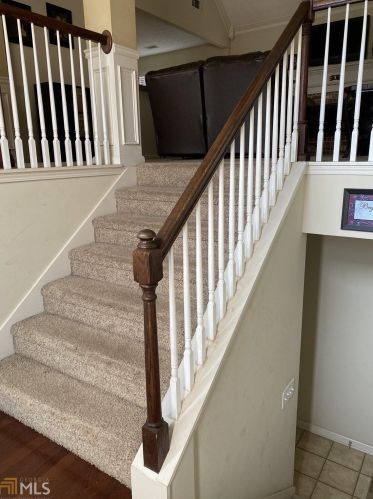 145 Saddle Ln, Porterdale, GA 30016-5840