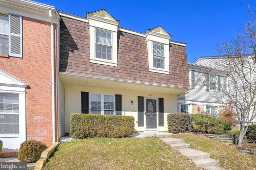 3174 Vanderbilt Ct, Woodbridge, VA 22192-1716