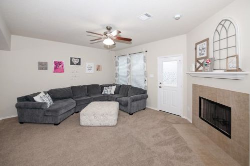 5302 Jay Thrush Dr, Richmond TX 77407-4011 exterior