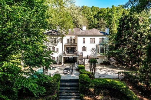 2980 Habersham Way, Atlanta GA  30305-2816 exterior