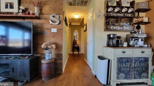 518 Cranes Gap Rd, Carlisle PA  17013-9602 exterior