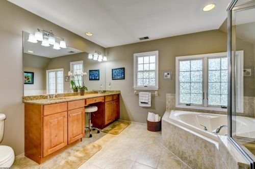 8 Matthew Ct, Dover NJ  07869-1058 exterior