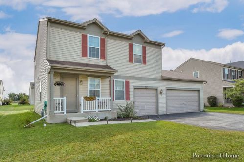 703 Kennedy St, Mcgirr, IL 60556-8005