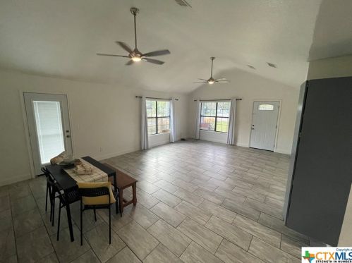 601 5th Ave, Morgans Point TX  76513-2900 exterior