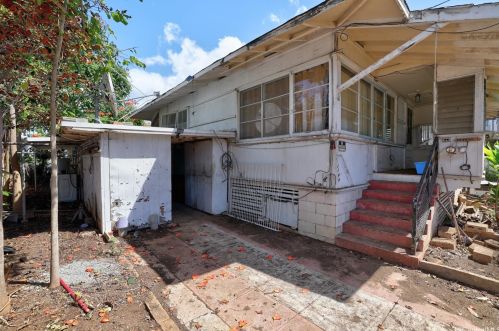 1140 Elm St, Honolulu, HI 96814-2224