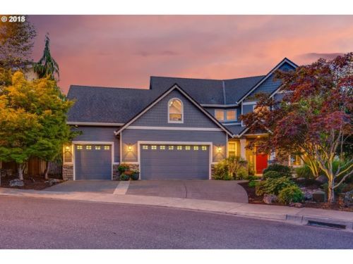 16220 Hazeltine Ln, Portland, OR 97224-0831