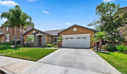 17285 Sandlewood Dr, Riverside, CA 92503-6779