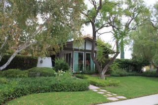 4018 Declaration Ave, Calabasas, CA 91302-5741