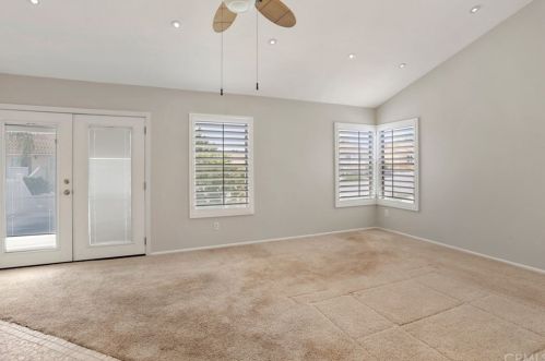 8623 Mesa Oak Dr, Riverside CA  92508-3123 exterior
