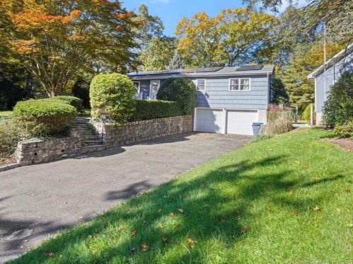 10 Pink Cloud Ct, Norwalk CT  06851-3310 exterior