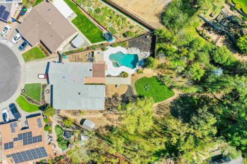 587 San Miguel Ct, Pleasanton, CA 94566-7651