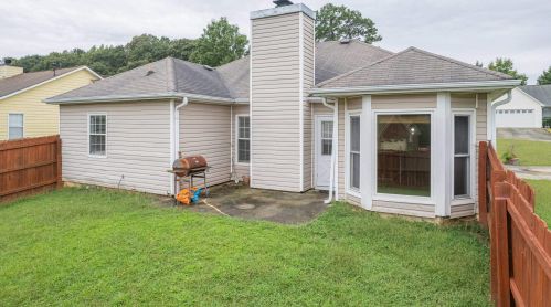 5892 Grn Mdw Way, Rex GA 30273-1163 exterior