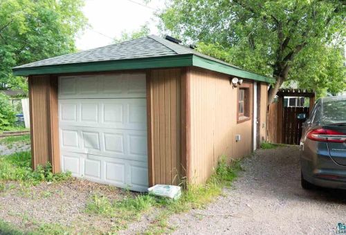 2817 Wicklow St, Duluth MN  55806-1415 exterior