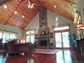 36 Hoop Pole Hill Rd, Chester, CT 06412-1146