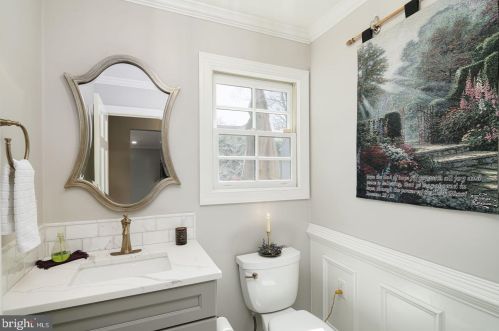 40 Upland Way, Haddonfield NJ 08033-3518 exterior