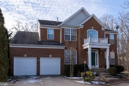 8396 Tenbrook Dr, Gainesville, VA 20155-3877