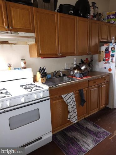 1518 10th St, Philadelphia PA 19147-6328 exterior