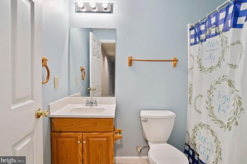 510 Crosswinds Dr, Charles Town WV  25414-3942 exterior