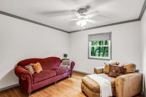 7290 Hunters Br Dr, Atlanta GA  30328-1719 exterior