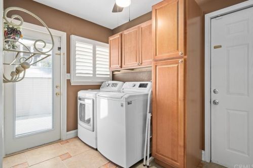 2321 Daventry Rd, Riverside CA  92506-1531 exterior