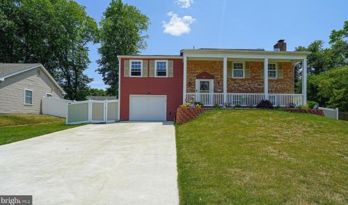 19 Temple Ln, Willingboro, NJ 08046-3705