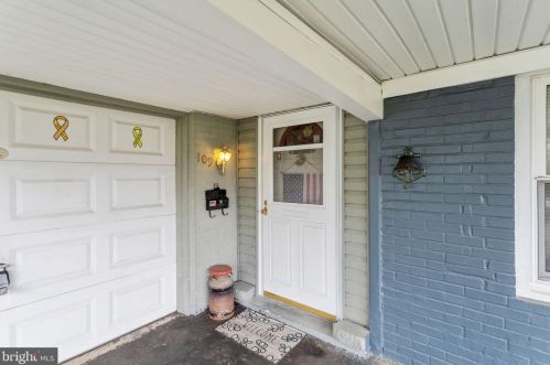 109 Manor Ln, Willingboro, NJ 08046-3135