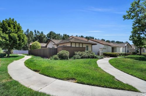 18 Orchard, Irvine, CA 92618-4535