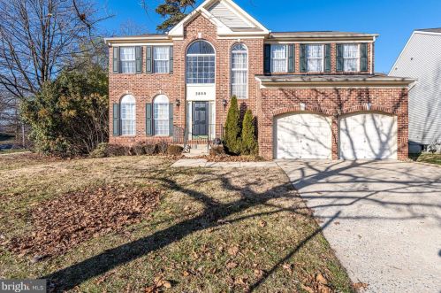 3800 Cotton Tree Ln, Burtonsville, MD 20866-3110