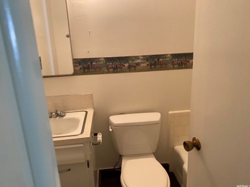 430 700, Perry UT 84302-1619 exterior