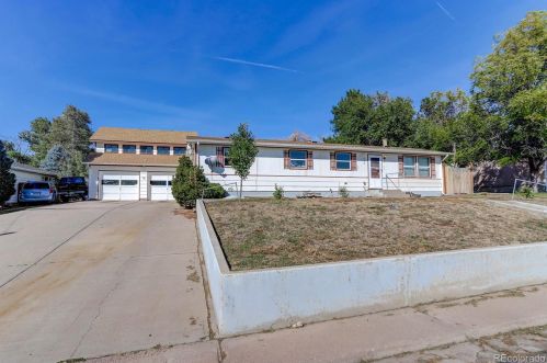 686 9th St, Limon, CO 80828