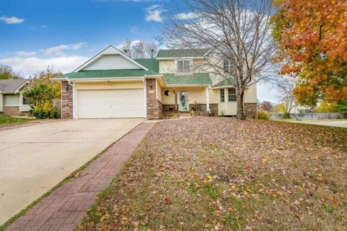 230 Buckthorn Rd, Derby, KS 67037-3841