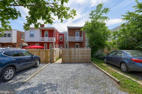 624 Pne St, Lancaster PA  17603-2824 exterior