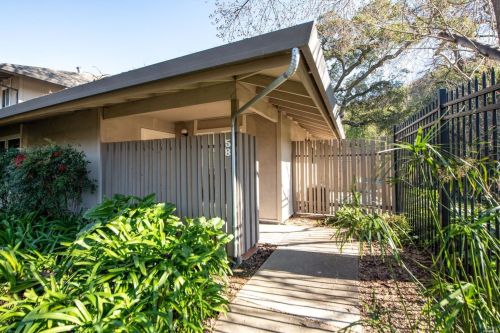 58 Roundtree Blvd, San Rafael, CA 94903-1626