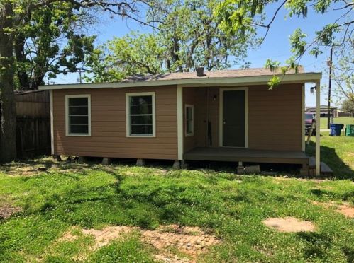 603 6th St, Sugar Valley, TX 77480-1619