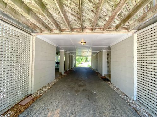 5 Ocean Park Ct, Isle Of Palms SC  29451-2244 exterior