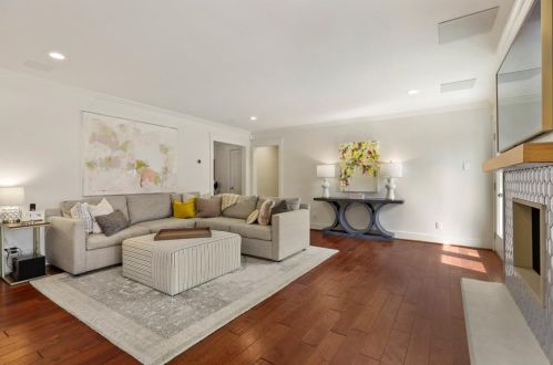 3314 Darbyshire Dr, Dallas TX  75229-5027 exterior