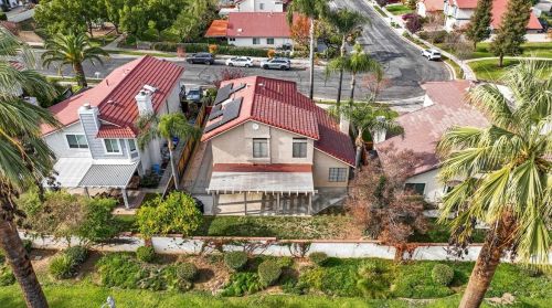 212 Eastpark Ln, Redlands, CA 92374-5568