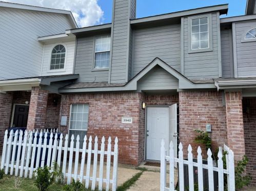 3940 Pickett Pl, Garland TX  75044-6458 exterior