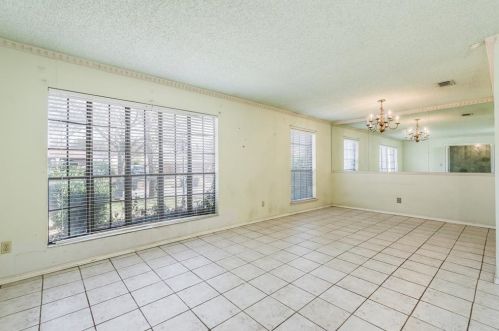 100 Grand Mdw Dr, Fort Worth TX 76108-3942 exterior