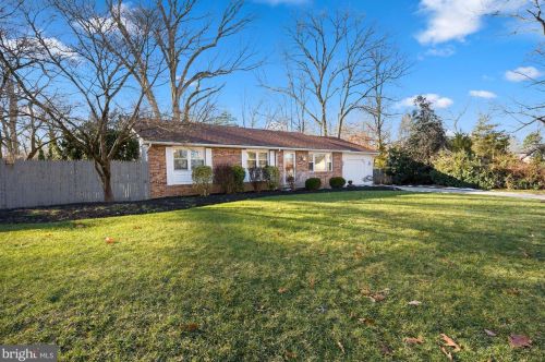 21 18th St, Burlington, NJ 08016-3630