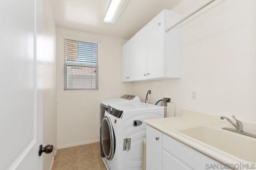 1718 Picket Fence Dr, Chula Vista CA  91915-1856 exterior