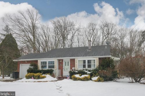 4 Alexander Pl, Wenonah, NJ 08090-1501