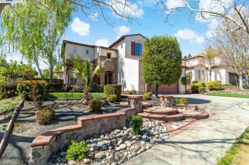 1181 Chanterella Dr, San Ramon, CA 94582-9106